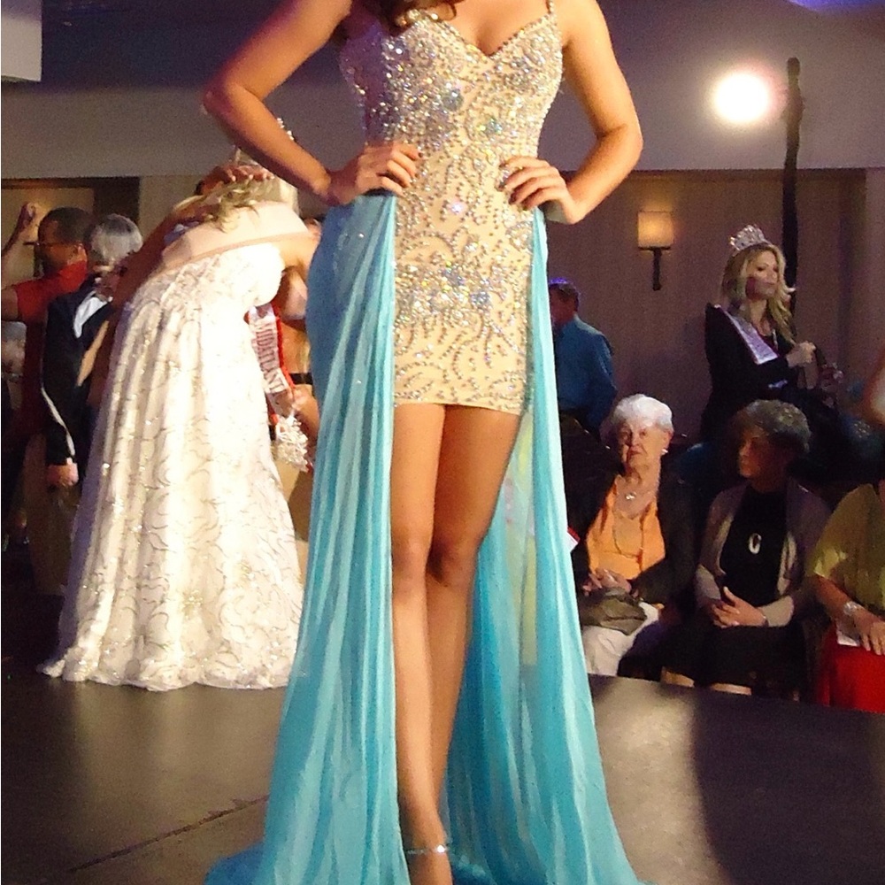 Sherri Hill custom cocktail fun fashion dress